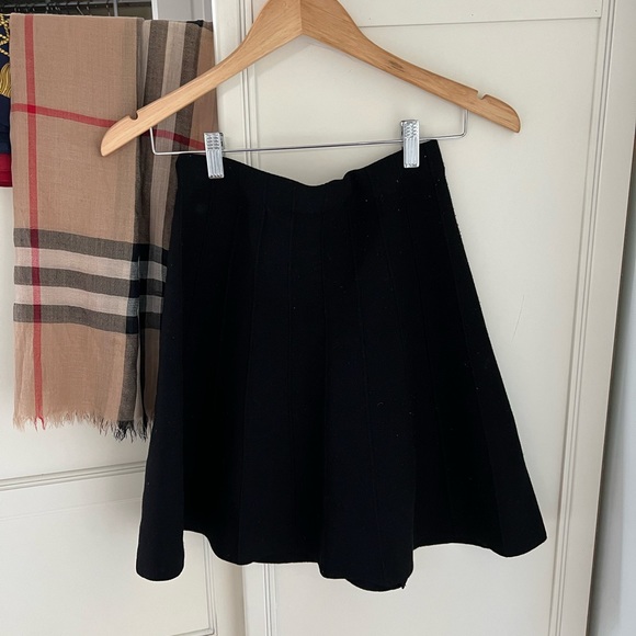 Zara Black Pencil Skirt - Picture 2 of 7